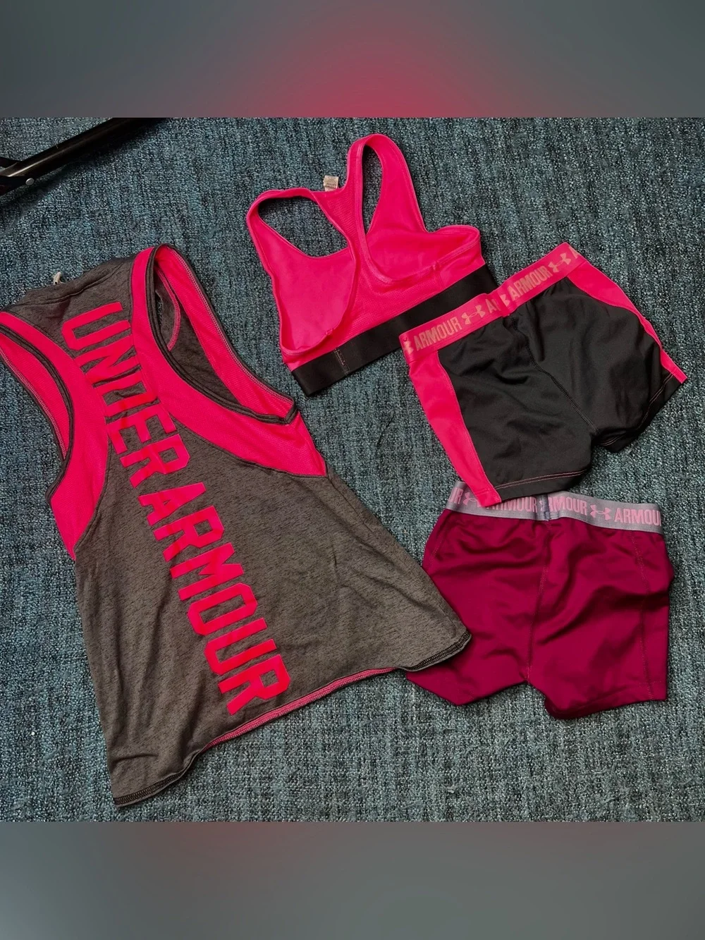 Under Armour Youth Girl's Athletic Bundle Tank Top Sports Bra Shorts Pink Small